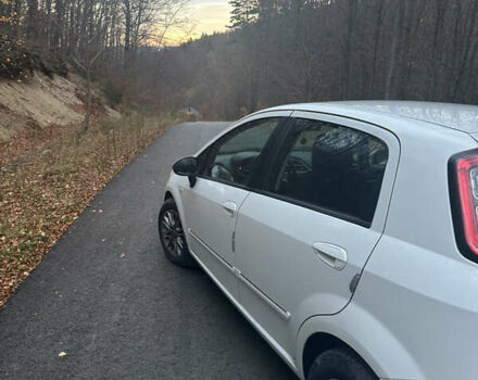 Белый Фиат Пунто, объемом двигателя 1.25 л и пробегом 258 тыс. км за 6300 $, фото 2 на Automoto.ua