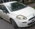 Белый Фиат Пунто, объемом двигателя 1.2 л и пробегом 225 тыс. км за 2800 $, фото 4 на Automoto.ua