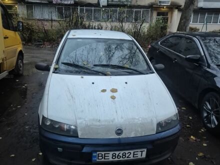 Білий Фіат Пунто, об'ємом двигуна 1.2 л та пробігом 1 тис. км за 1605 $, фото 1 на Automoto.ua