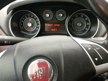 Фиат Пунто 2010 в Благовещенское (Ульяновка) на Automoto.ua Белый Фиат Пунто, объемом двигателя 1.3 л и пробегом 191 тыс. км за 5500 $, фото 1 на Automoto.ua