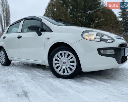 Білий Фіат Пунто, об'ємом двигуна 1.37 л та пробігом 213 тис. км за 5500 $, фото 1 на Automoto.ua