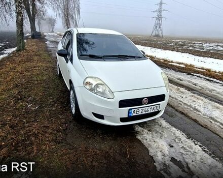 Белый Фиат Пунто, объемом двигателя 1.2 л и пробегом 237 тыс. км за 4000 $, фото 1 на Automoto.ua