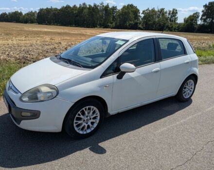 Білий Фіат Пунто, об'ємом двигуна 1.2 л та пробігом 328 тис. км за 3300 $, фото 1 на Automoto.ua