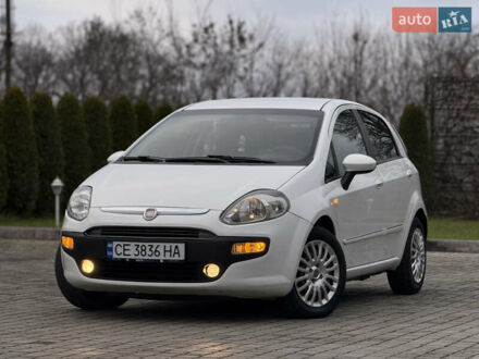 Белый Фиат Пунто, объемом двигателя 1.3 л и пробегом 118 тыс. км за 3990 $, фото 1 на Automoto.ua