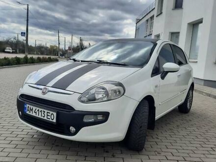 Фиат Пунто 2011 в Житомире на Automoto.ua Белый Фиат Пунто, объемом двигателя 1.25 л и пробегом 243 тыс. км за 4800 $, фото 1 на Automoto.ua