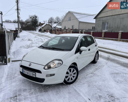 Белый Фиат Пунто, объемом двигателя 1.25 л и пробегом 265 тыс. км за 4200 $, фото 1 на Automoto.ua