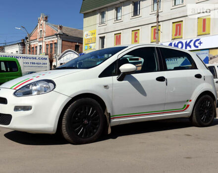 Білий Фіат Пунто, об'ємом двигуна 1.4 л та пробігом 232 тис. км за 5000 $, фото 1 на Automoto.ua