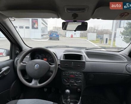 Бежевий Фіат Пунто, об'ємом двигуна 1 л та пробігом 220 тис. км за 2450 $, фото 11 на Automoto.ua