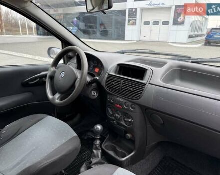 Бежевий Фіат Пунто, об'ємом двигуна 1 л та пробігом 220 тис. км за 2450 $, фото 9 на Automoto.ua