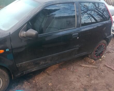 Чорний Фіат Пунто, об'ємом двигуна 1.1 л та пробігом 200 тис. км за 953 $, фото 2 на Automoto.ua