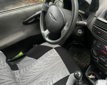 Черный Фиат Пунто, объемом двигателя 1.2 л и пробегом 100 тыс. км за 520 $, фото 4 на Automoto.ua