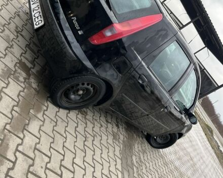 Чорний Фіат Пунто, об'ємом двигуна 1.4 л та пробігом 160 тис. км за 699 $, фото 3 на Automoto.ua