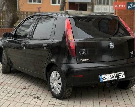 Черный Фиат Пунто, объемом двигателя 1.2 л и пробегом 182 тыс. км за 2299 $, фото 2 на Automoto.ua