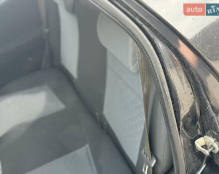 Фиат Пунто 2007 в Тернополе на Automoto.ua Черный Фиат Пунто, объемом двигателя 1.24 л и пробегом 300 тыс. км за 2299 $, фото 9 на Automoto.ua