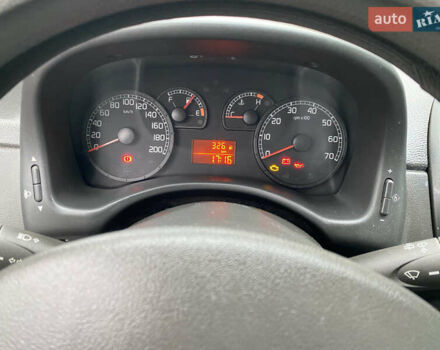 Фіат Пунто 2007 у Богуславе на Automoto.ua Чорний Фіат Пунто, об'ємом двигуна 1.24 л та пробігом 120 тис. км за 3250 $, фото 15 на Automoto.ua