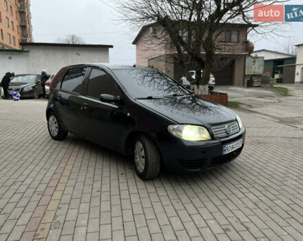Черный Фиат Пунто, объемом двигателя 1.2 л и пробегом 182 тыс. км за 2299 $, фото 5 на Automoto.ua