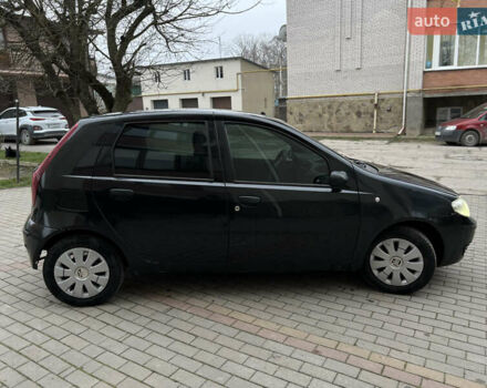 Черный Фиат Пунто, объемом двигателя 1.2 л и пробегом 182 тыс. км за 2299 $, фото 4 на Automoto.ua