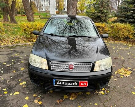 Черный Фиат Пунто, объемом двигателя 1.2 л и пробегом 150 тыс. км за 3990 $, фото 1 на Automoto.ua