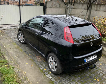 Черный Фиат Пунто, объемом двигателя 1.37 л и пробегом 270 тыс. км за 3700 $, фото 4 на Automoto.ua