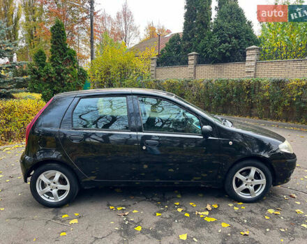 Чорний Фіат Пунто, об'ємом двигуна 1.2 л та пробігом 150 тис. км за 3990 $, фото 3 на Automoto.ua