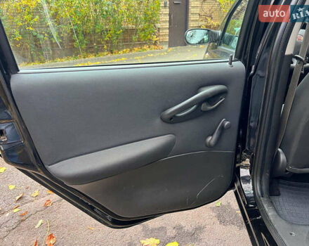 Чорний Фіат Пунто, об'ємом двигуна 1.2 л та пробігом 150 тис. км за 3990 $, фото 14 на Automoto.ua