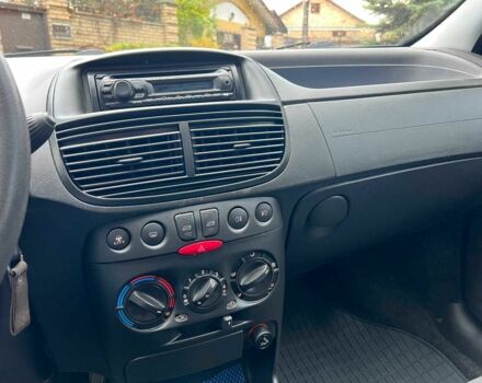 Черный Фиат Пунто, объемом двигателя 1.2 л и пробегом 150 тыс. км за 3990 $, фото 11 на Automoto.ua