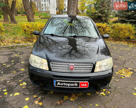 Чорний Фіат Пунто, об'ємом двигуна 1.2 л та пробігом 150 тис. км за 3990 $, фото 1 на Automoto.ua