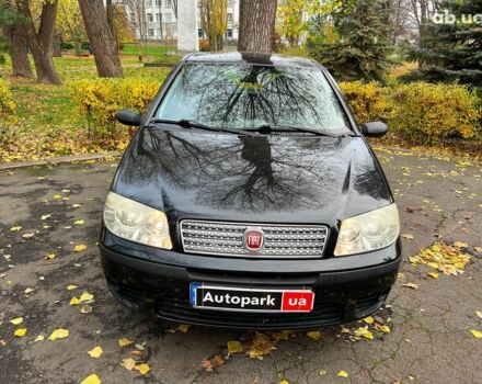 Черный Фиат Пунто, объемом двигателя 1.2 л и пробегом 150 тыс. км за 3990 $, фото 1 на Automoto.ua