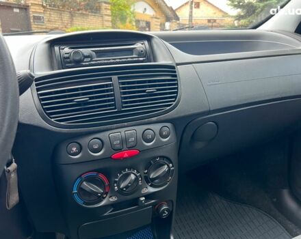 Черный Фиат Пунто, объемом двигателя 1.2 л и пробегом 150 тыс. км за 3990 $, фото 11 на Automoto.ua