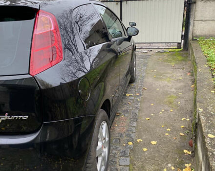 Черный Фиат Пунто, объемом двигателя 1.37 л и пробегом 270 тыс. км за 3700 $, фото 6 на Automoto.ua