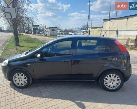 Черный Фиат Пунто, объемом двигателя 1.4 л и пробегом 248 тыс. км за 4200 $, фото 5 на Automoto.ua