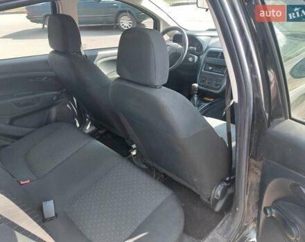 Черный Фиат Пунто, объемом двигателя 1.4 л и пробегом 248 тыс. км за 4200 $, фото 6 на Automoto.ua