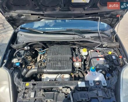 Черный Фиат Пунто, объемом двигателя 1.4 л и пробегом 248 тыс. км за 4200 $, фото 3 на Automoto.ua