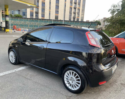 Черный Фиат Пунто, объемом двигателя 1.3 л и пробегом 220 тыс. км за 4800 $, фото 6 на Automoto.ua