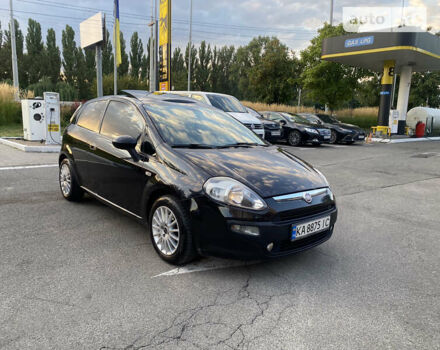 Черный Фиат Пунто, объемом двигателя 1.3 л и пробегом 220 тыс. км за 4800 $, фото 2 на Automoto.ua