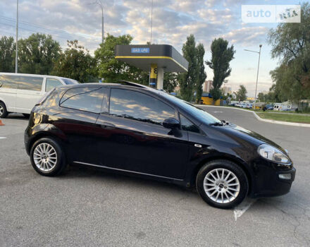 Черный Фиат Пунто, объемом двигателя 1.3 л и пробегом 220 тыс. км за 4800 $, фото 3 на Automoto.ua