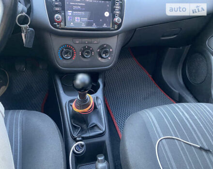 Черный Фиат Пунто, объемом двигателя 1.3 л и пробегом 220 тыс. км за 4800 $, фото 12 на Automoto.ua