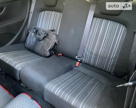 Черный Фиат Пунто, объемом двигателя 1.3 л и пробегом 220 тыс. км за 4800 $, фото 24 на Automoto.ua