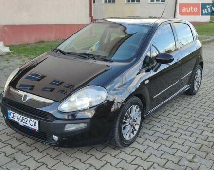 Фиат Пунто 2011 в Черновцах на Automoto.ua Черный Фиат Пунто, объемом двигателя 1.3 л и пробегом 213 тыс. км за 4700 $, фото 4 на Automoto.ua