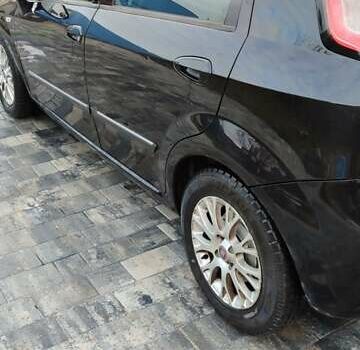 Черный Фиат Пунто, объемом двигателя 1.3 л и пробегом 305 тыс. км за 4999 $, фото 3 на Automoto.ua