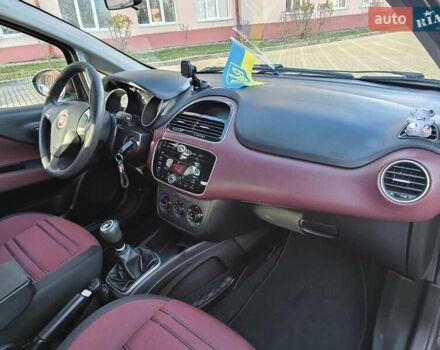 Фиат Пунто 2011 в Черновцах на Automoto.ua Черный Фиат Пунто, объемом двигателя 1.3 л и пробегом 213 тыс. км за 4700 $, фото 17 на Automoto.ua