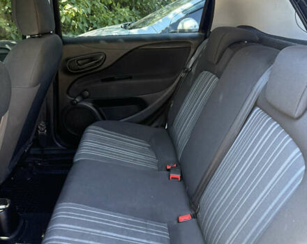 Черный Фиат Пунто, объемом двигателя 1.4 л и пробегом 177 тыс. км за 5500 $, фото 8 на Automoto.ua