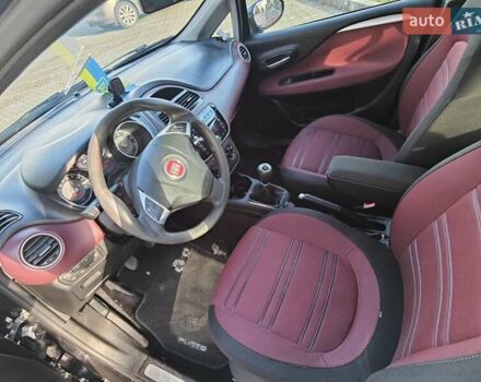 Фиат Пунто 2011 в Черновцах на Automoto.ua Черный Фиат Пунто, объемом двигателя 1.3 л и пробегом 213 тыс. км за 4700 $, фото 25 на Automoto.ua