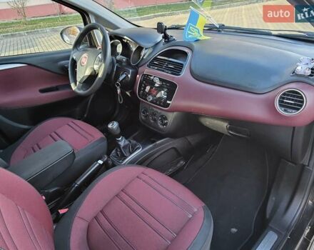 Фиат Пунто 2011 в Черновцах на Automoto.ua Черный Фиат Пунто, объемом двигателя 1.3 л и пробегом 213 тыс. км за 4700 $, фото 16 на Automoto.ua