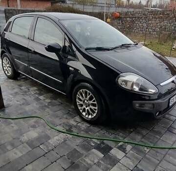 Черный Фиат Пунто, объемом двигателя 1.3 л и пробегом 305 тыс. км за 4999 $, фото 6 на Automoto.ua