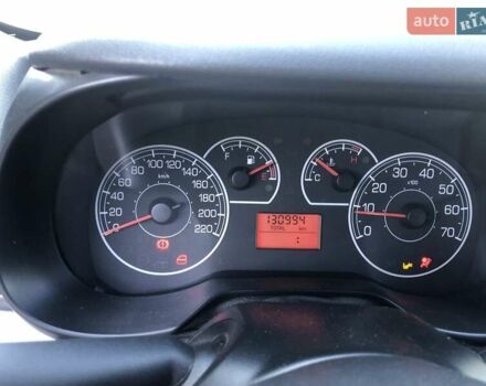 Черный Фиат Пунто, объемом двигателя 1.24 л и пробегом 130 тыс. км за 4200 $, фото 6 на Automoto.ua