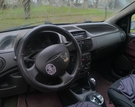 Черный Фиат Пунто, объемом двигателя 1.2 л и пробегом 200 тыс. км за 1656 $, фото 2 на Automoto.ua