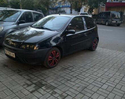 Черный Фиат Пунто, объемом двигателя 1.2 л и пробегом 200 тыс. км за 1656 $, фото 5 на Automoto.ua