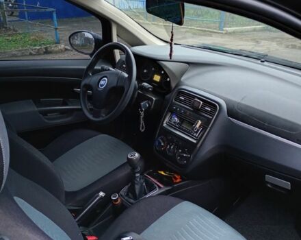 Чорний Фіат Пунто, об'ємом двигуна 1.4 л та пробігом 187 тис. км за 3700 $, фото 5 на Automoto.ua