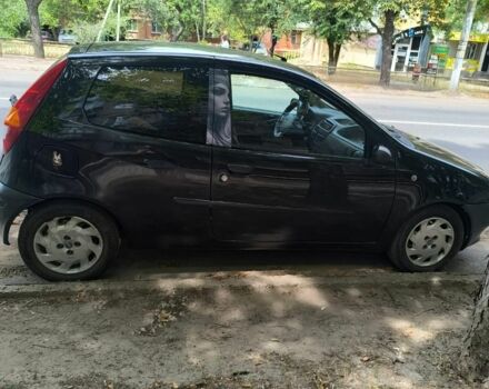 Черный Фиат Пунто, объемом двигателя 1.2 л и пробегом 200 тыс. км за 1656 $, фото 1 на Automoto.ua